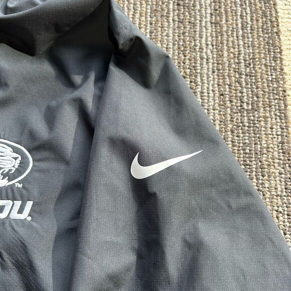 Nike Womens Storm Fit Black Windbreaker Jacket Golf Size Large Missouri Tigers - Picture 5 of 8